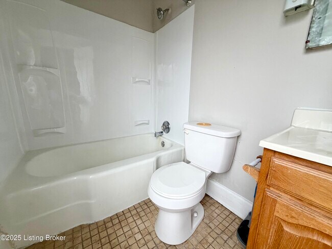 Building Photo - 1503 S 4th St