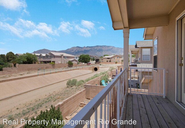 Foto del edificio - 4 br, 3 bath House - 7431 Eagle Crest Ave NE