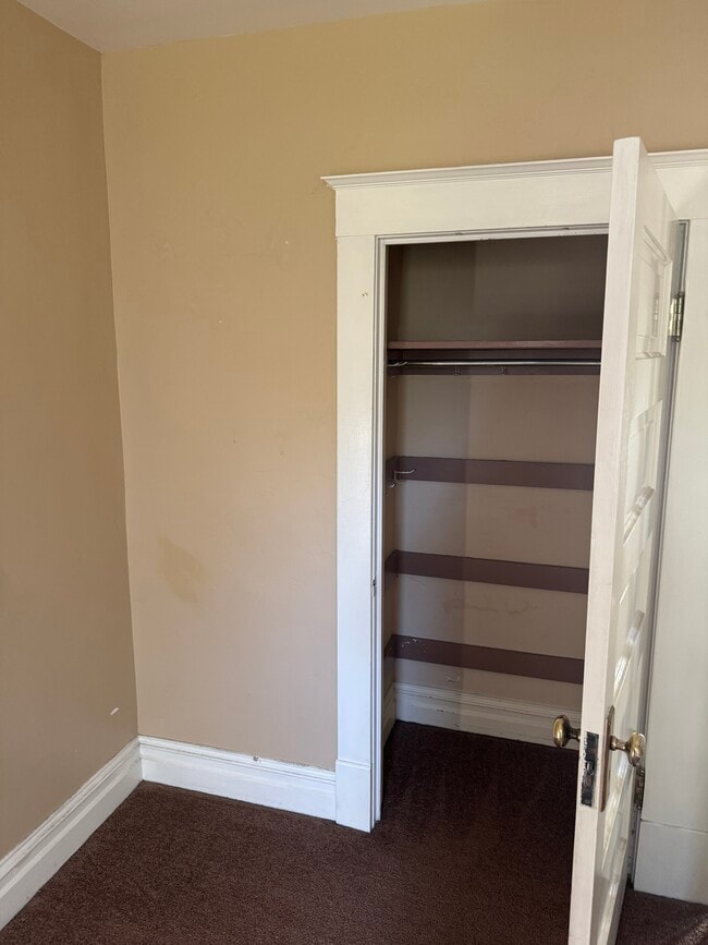 Foto del edificio - 321 D St