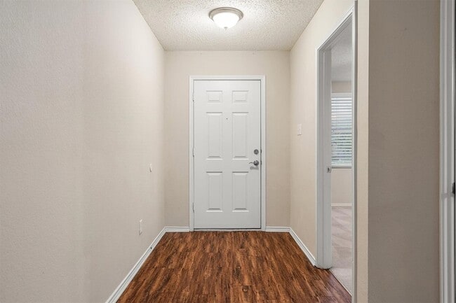 Photo - 3516 Clydesdale Dr House