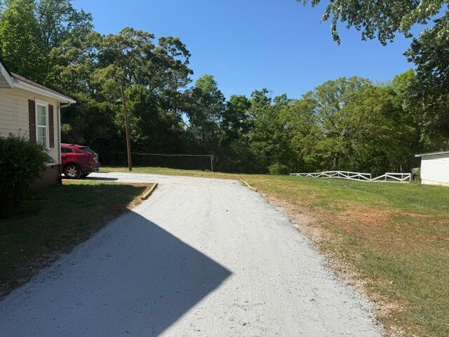 Foto del edificio - 683 N Norris Dr