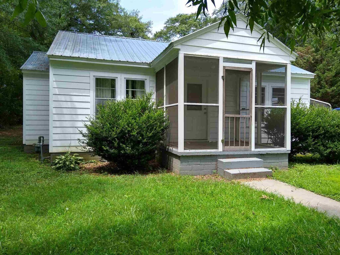 Primary Photo - 113 Maple St