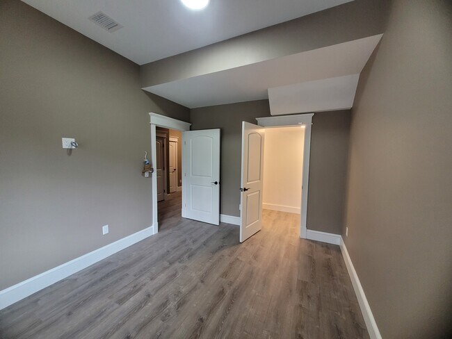 Bedroom - 1 King Phillip Plz