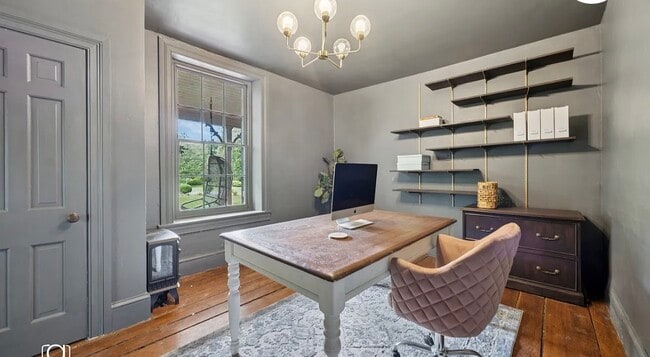 Foto del edificio - 547 Concord Rd