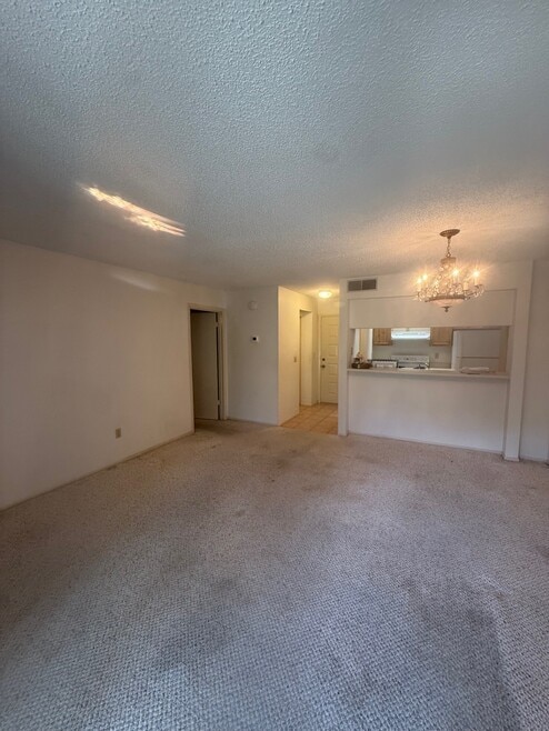 Building Photo - 4207 Winding Moss Trl