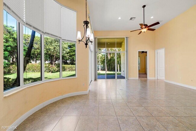 Foto del edificio - 5 br, 4.5 bath House - 2633 Treanor Ter
