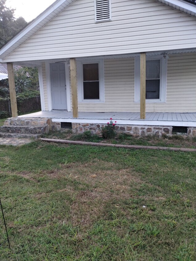 Foto principal - 1506 Old Cave Spring Rd SW