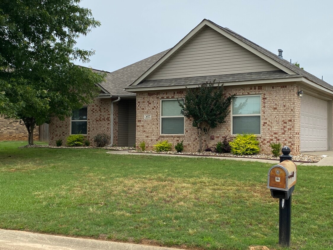 Primary Photo - 12 Copper Ridge Rd