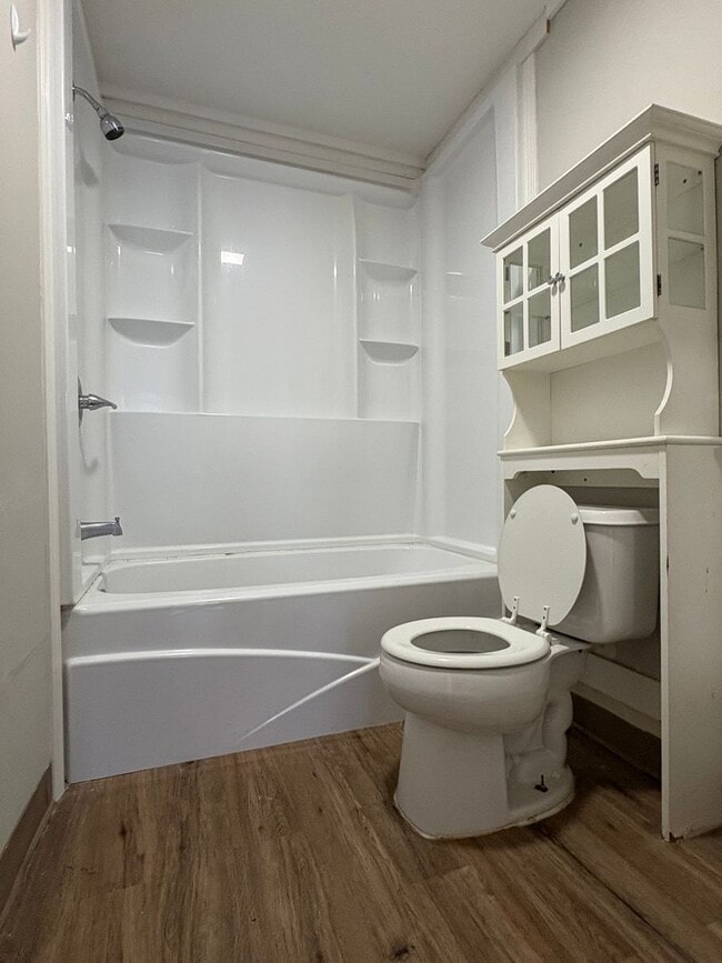 Building Photo - 32 Prospect St