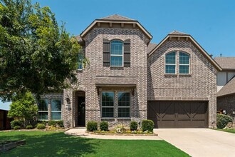Building Photo - 2900 Vaquero Ln