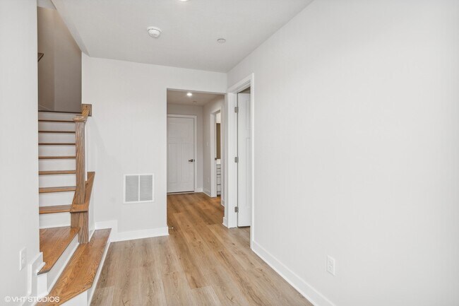 Foto del edificio - 5040 Spruce Rd