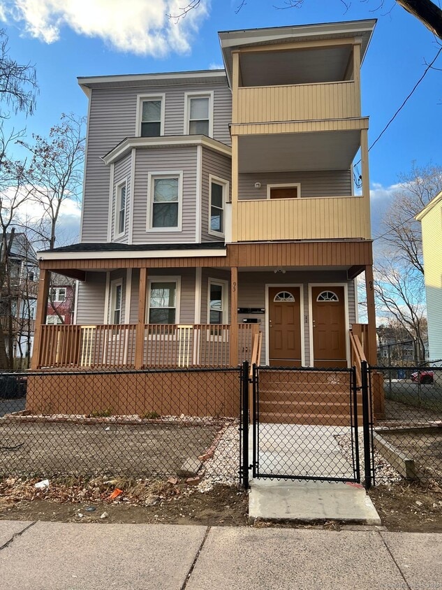 Primary Photo - 93 Enfield St