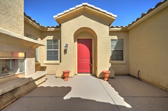 Building Photo - AVAILABLE NOW IN SHAMROCK ESTATES GILBERT!!!