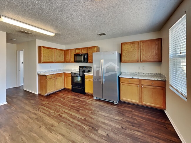 Building Photo - 14847 Canyon Ridge Dr