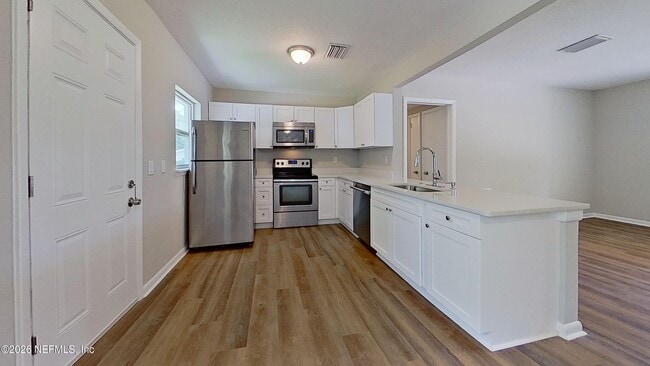 Building Photo - 5218 Seaboard Ave