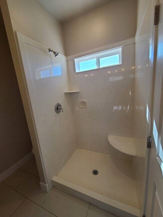 Foto del edificio - 2156 War Admiral Ln