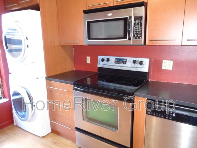 Foto del edificio - 1384 NW 97th Ter