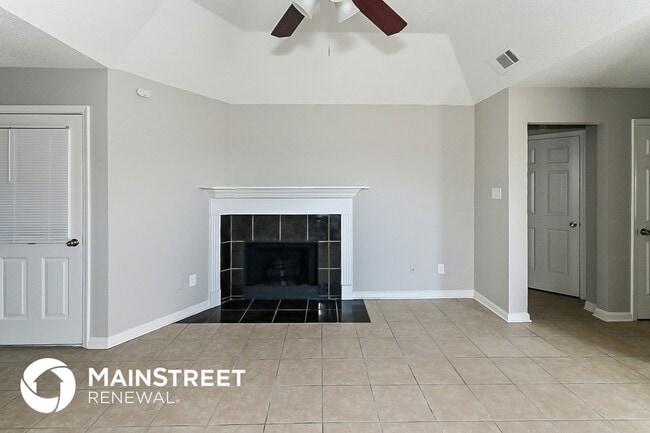 Building Photo - 7865 Shadowland Cove