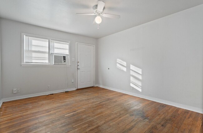 Foto del edificio - 1924 26th St