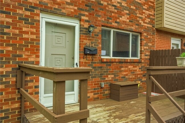Photo - 440 Brierly Ln Townhome