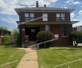 Building Photo - 461 Hayes St