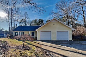 Building Photo - 5796 Shoal Creek Dr