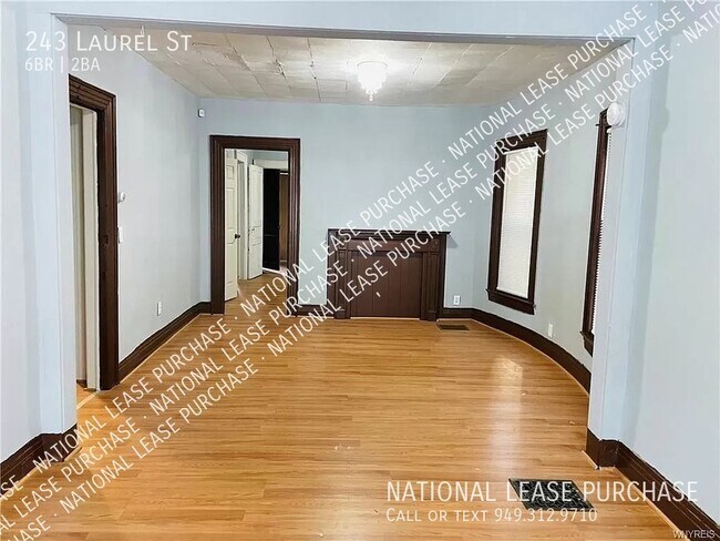 Building Photo - 243 Laurel St