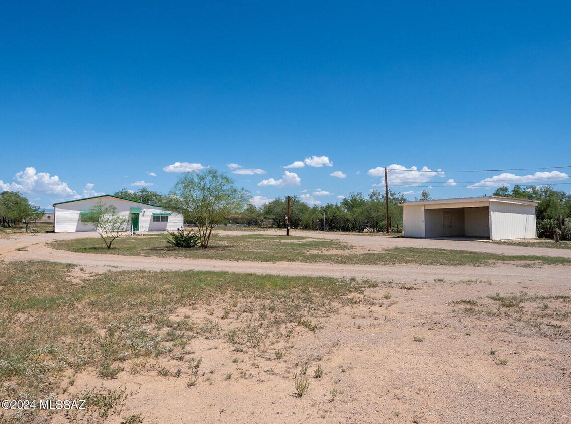 Primary Photo - 4611 S Palant Dr
