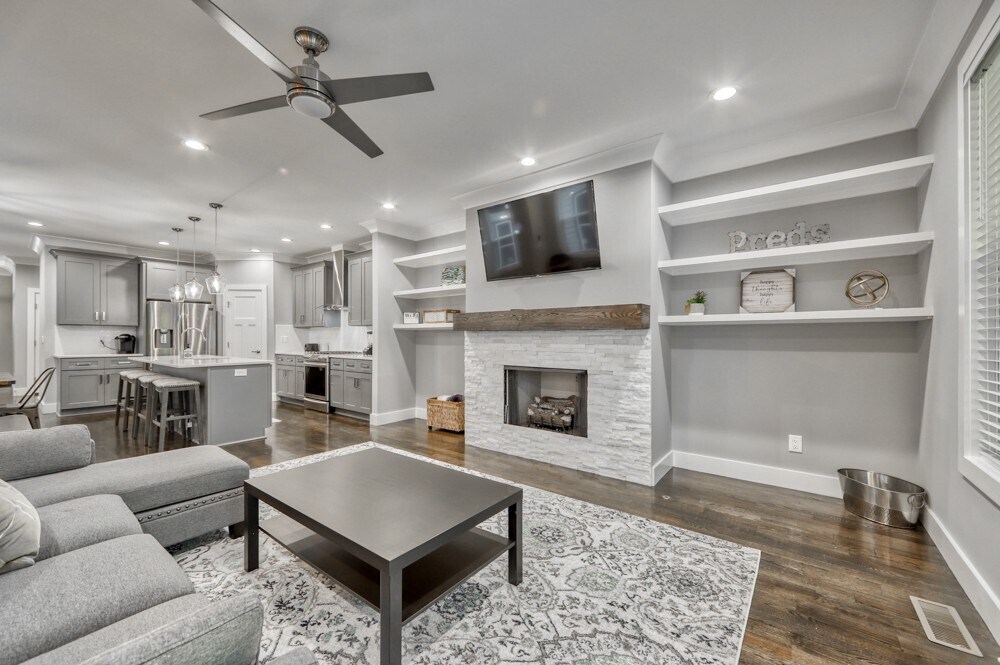 Foto principal - 605 39th Ave N