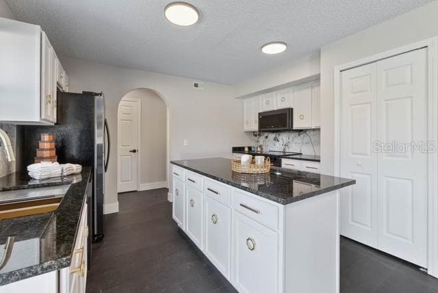 Building Photo - 20 Big Dipper Ln