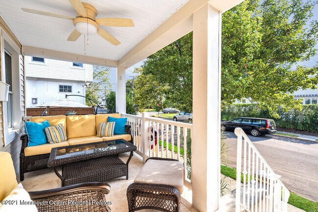 Foto del edificio - 21 Pacific Ave