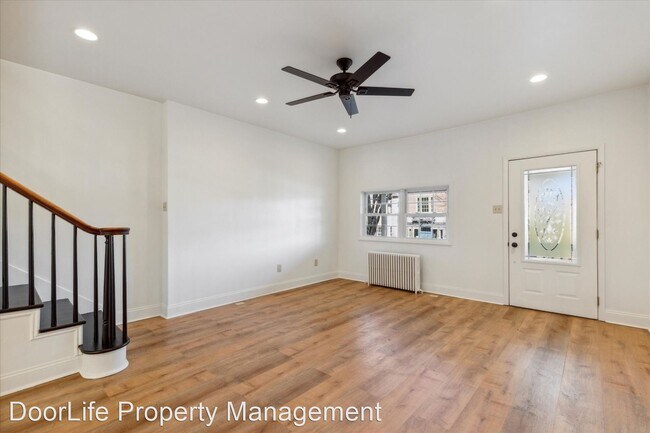 Building Photo - 3 br, 1 bath House - 116 Bridge St