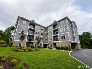 Building Photo - 301 Bridgeport Ave