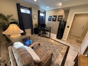 Building Photo - 239 E Fountain Blvd