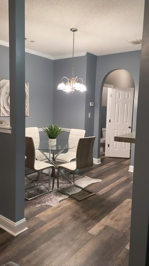 Foto del edificio - 6550 Capitol Knoll