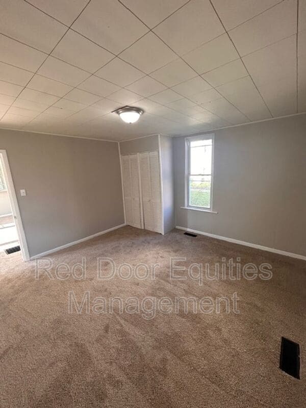 Foto del edificio - 1400 Cedar Hill Rd