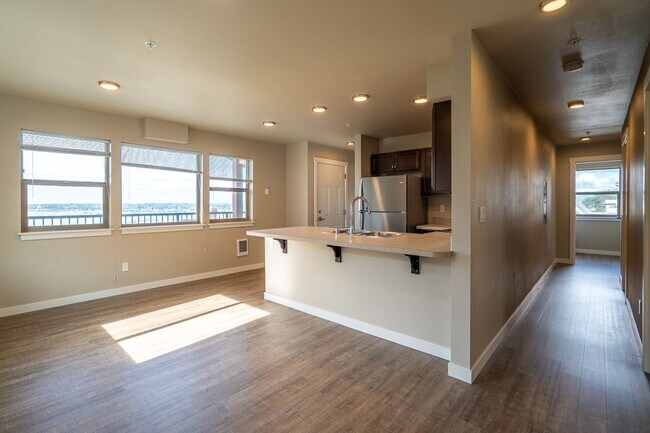 Foto del edificio - 523 N Forest St