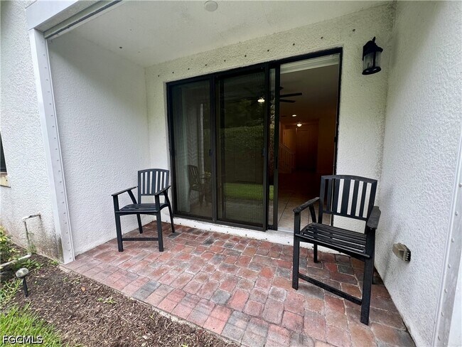 Foto del edificio - 15850 Portofino Springs Blvd
