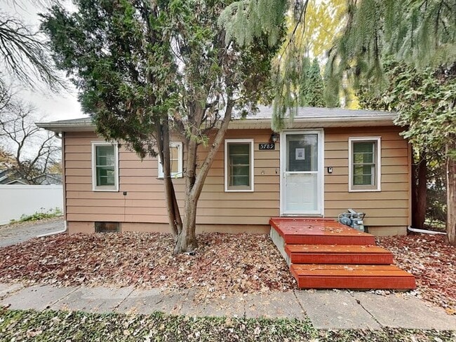 Building Photo - 5789 Sunset Rd