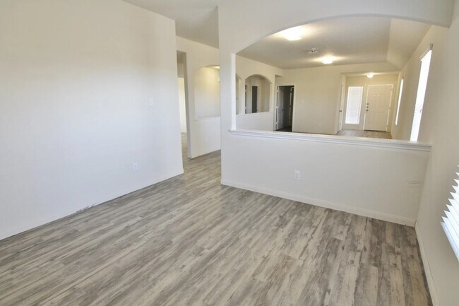 Building Photo - 3911 Cary Creek Dr