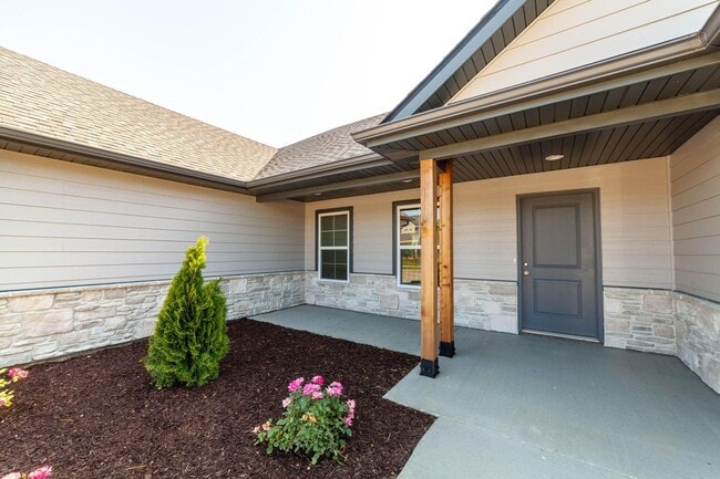 Building Photo - 2124 Brengman Dr