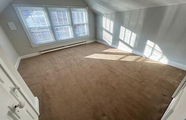 Foto del edificio - 3406 Ormond Ave