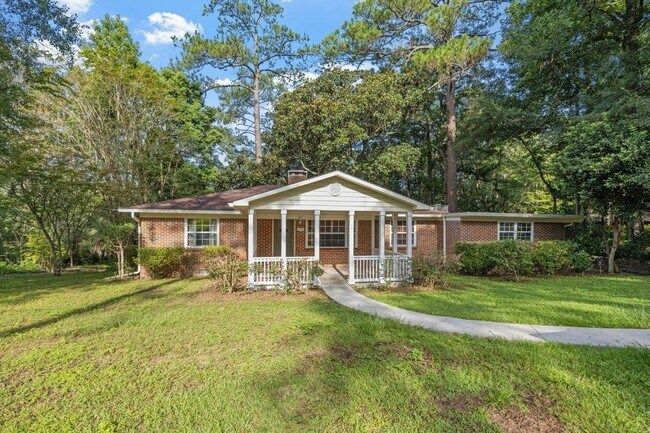 Building Photo - 1142 Old Fort Dr