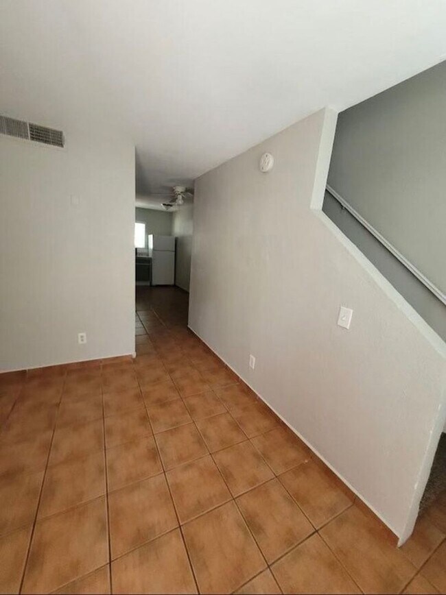 Foto del edificio - Charming 2BR Duplex in Surprise