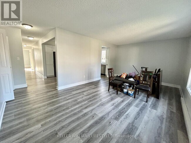 Photo du bâtiment - 83 Marlborough Ave