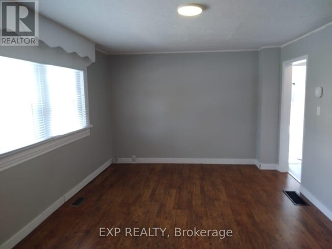 Photo du bâtiment - 79 Henry St