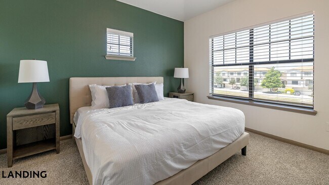 Foto del edificio - 3232 N Garland Ave