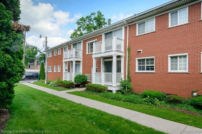 Foto del edificio - 487 N Eton St