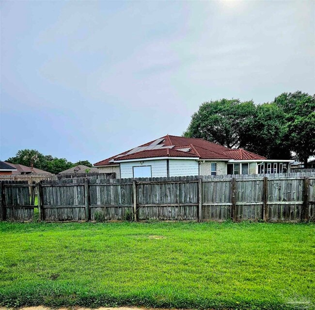 Building Photo - 5133 Zachary Blvd