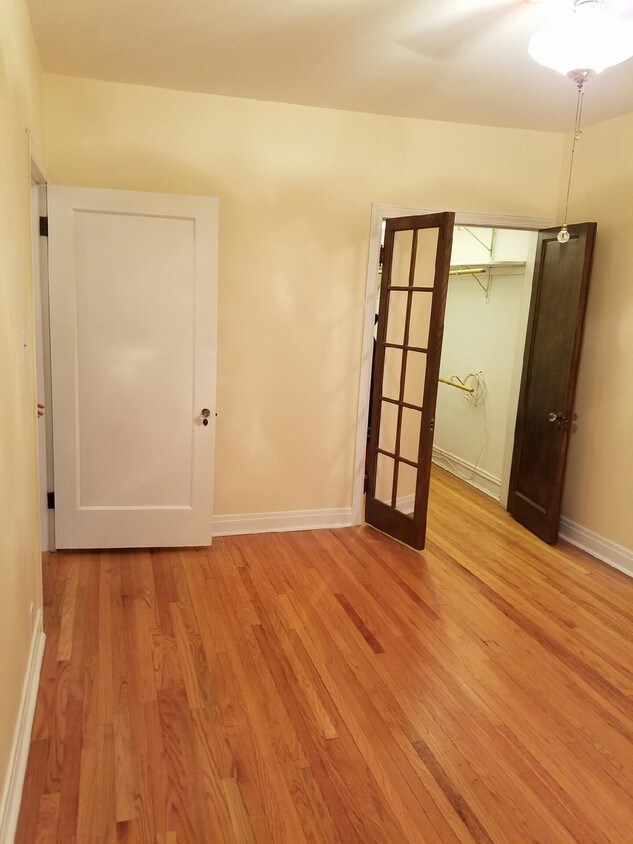 Foto principal - 949 Lake St